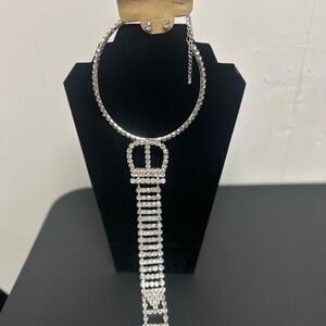 Elegant Silver Rhinestone Necklace